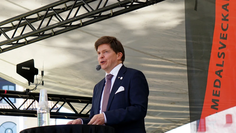 Riksdagens talman, Andreas Norlén, talar under invigningen av Almedalsveckan 2019.